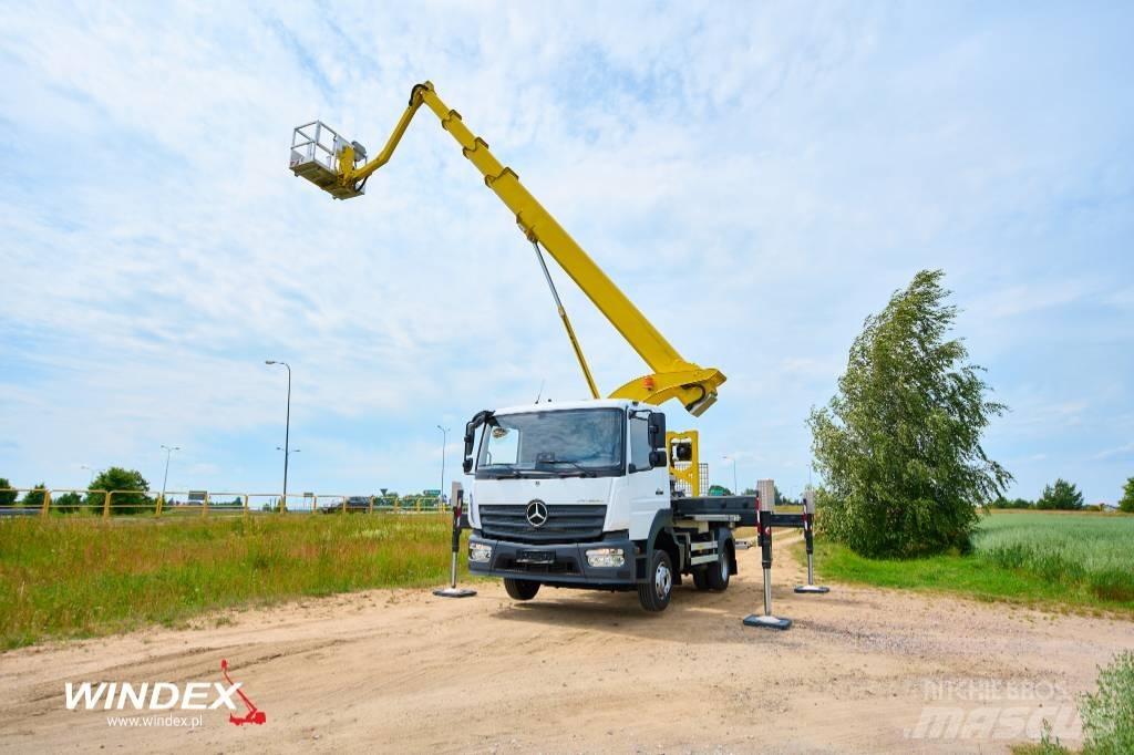 Palfinger P 300 KS Моторизирани платформи с талига