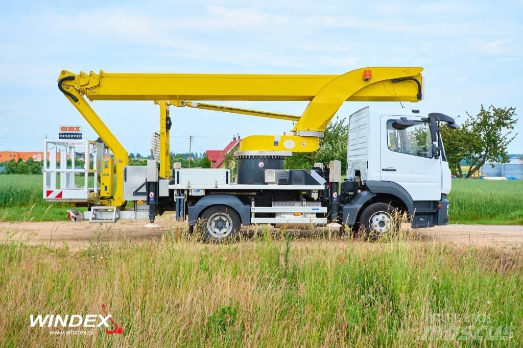 Palfinger P 300 KS Моторизирани платформи с талига