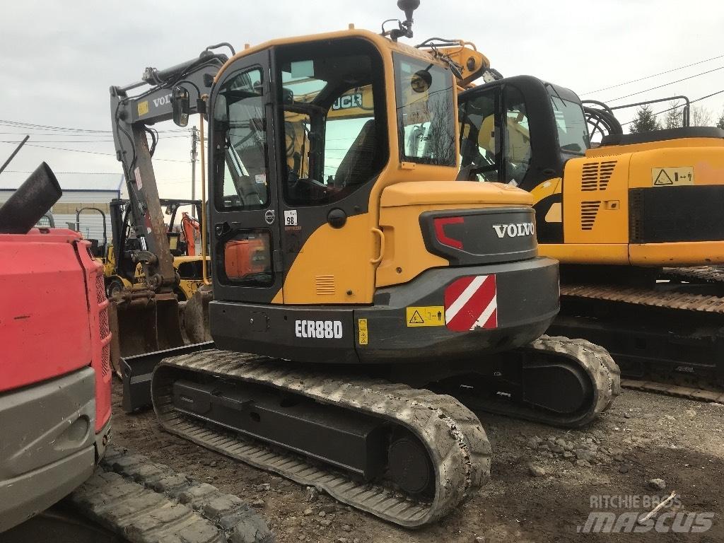 Volvo ECR 88 D Средни екскаватори 7т - 12т