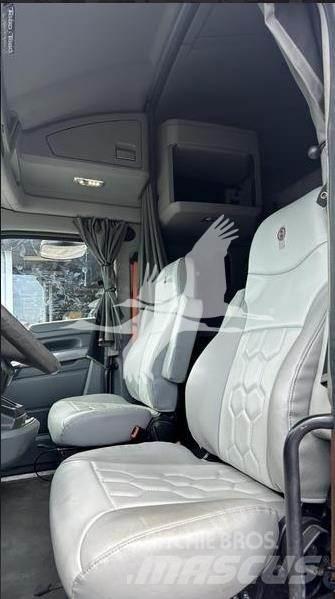 Kenworth T680 Влекачи
