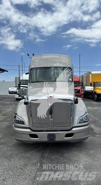 Kenworth T680 Влекачи