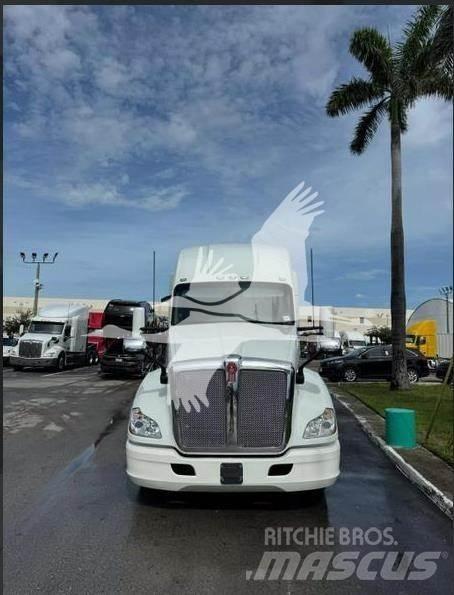 Kenworth T680 Влекачи