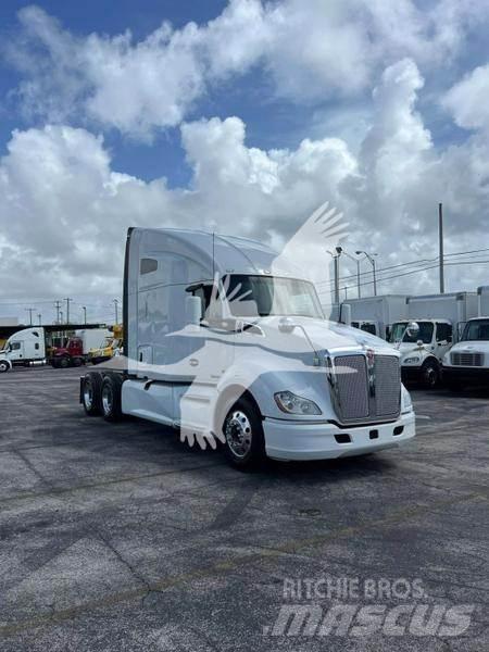 Kenworth T680 Влекачи