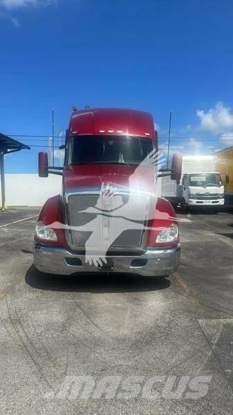 Kenworth T680 Влекачи