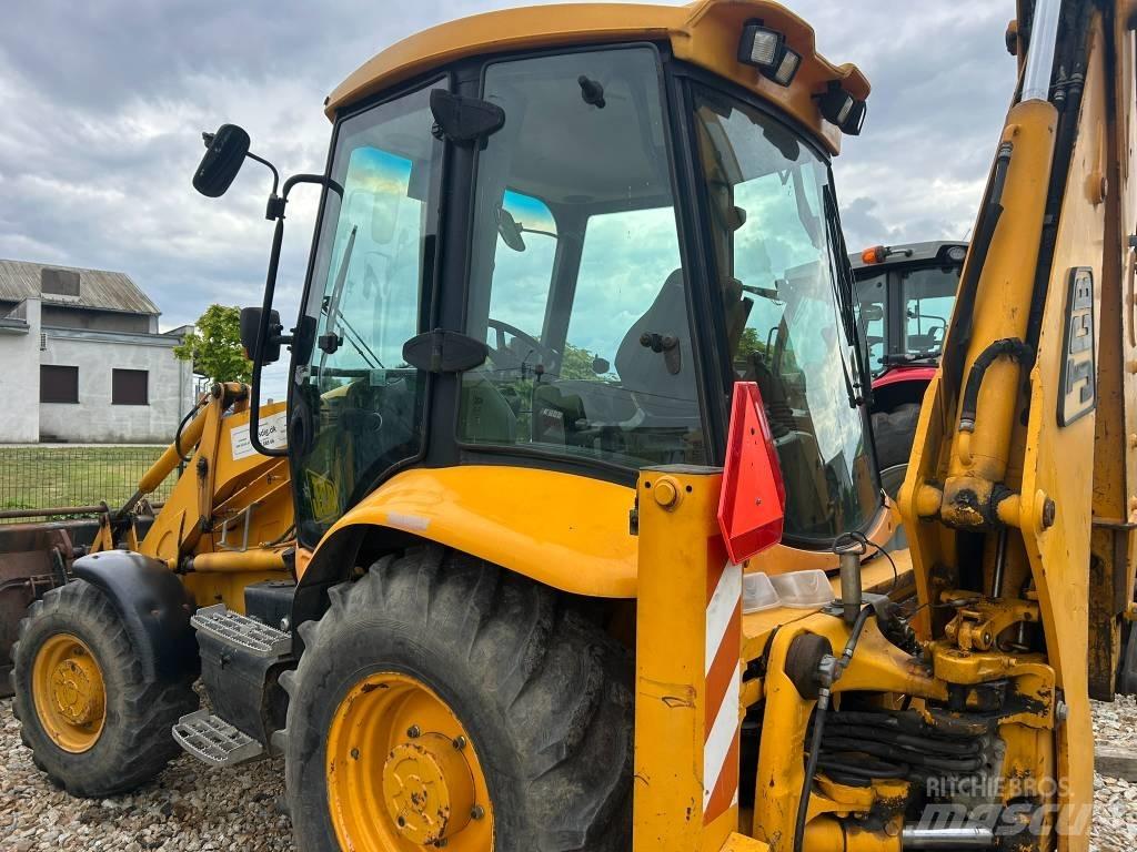 JCB 3 CX Товарач със заден ексватор