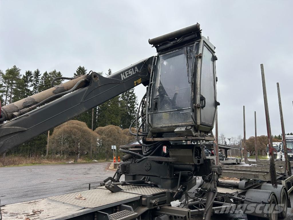 Kesla 2111 T Каранове за дървен материал