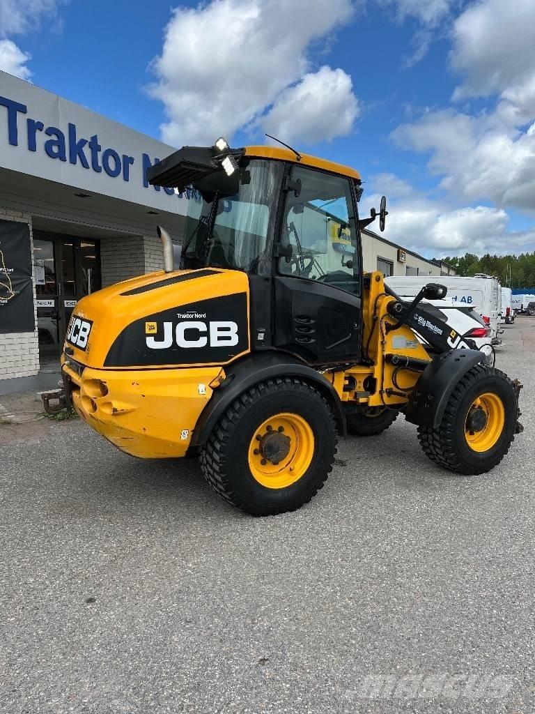 JCB 409 B 40km/h Мини товарачи
