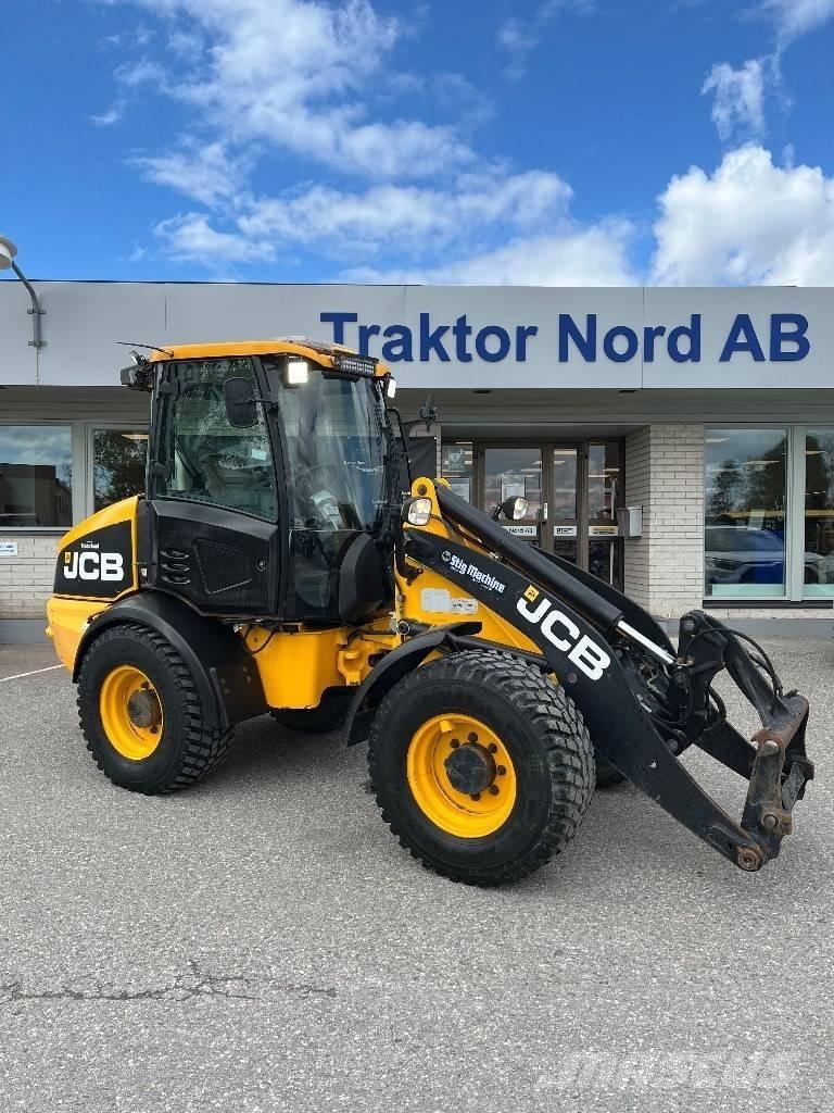 JCB 409 B 40km/h Мини товарачи
