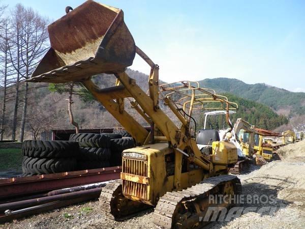 Komatsu D20S-3 Верижни булдозери
