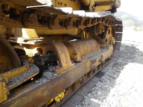 Komatsu D20S-3 Верижни булдозери
