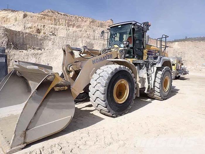 Komatsu WA475-10 Колесни товарачи