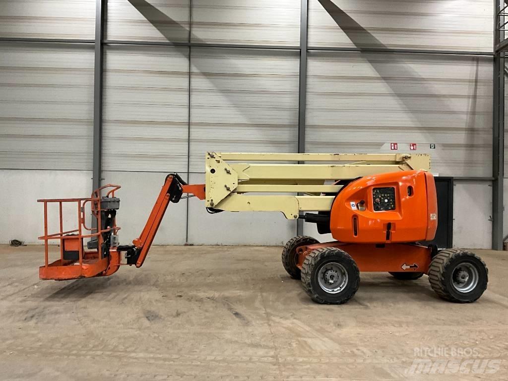 JLG 450 AJ Съчленени стрелови подемници