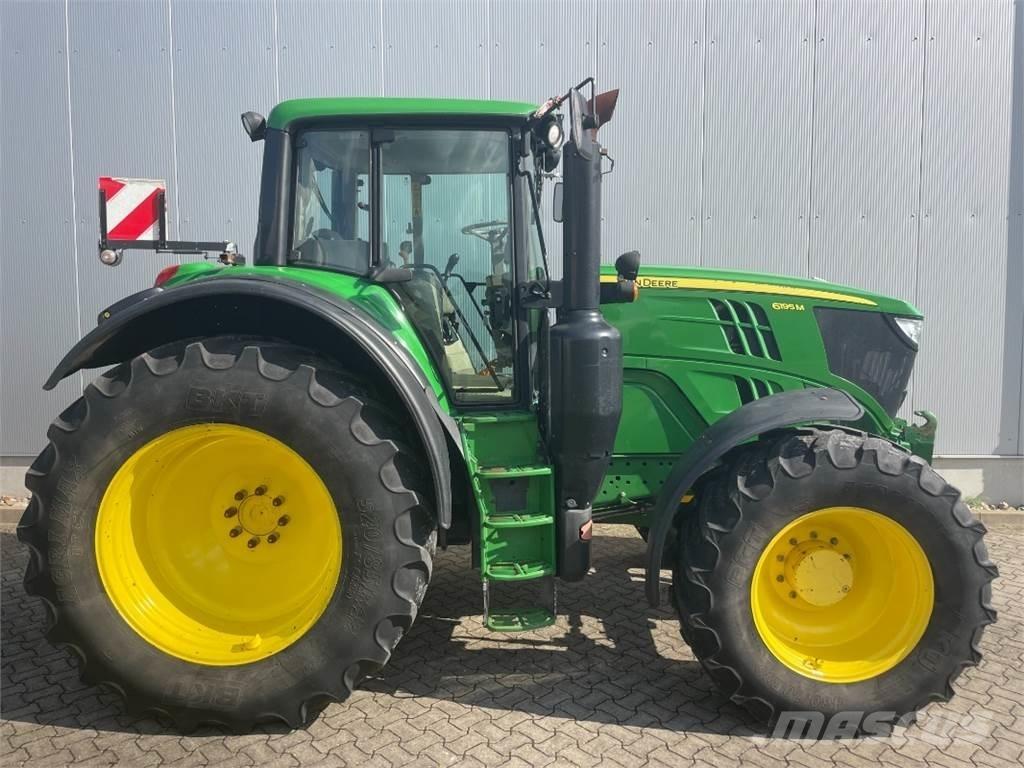 John Deere 6195M Трактори