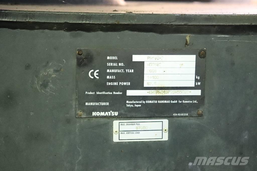 Komatsu PW 140-7 Товарач със заден ексватор