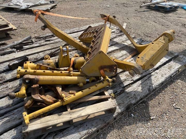 CAT 140H Scarifier Други компоненти