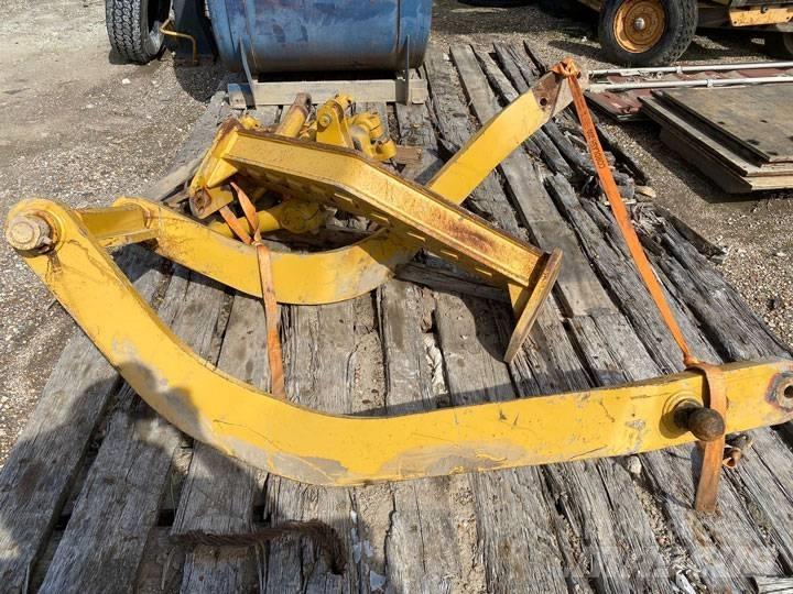 CAT 140H Scarifier Други компоненти