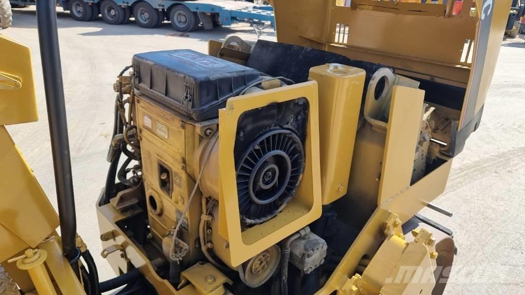 CAT CB 224 C Двойни барабанни ролки
