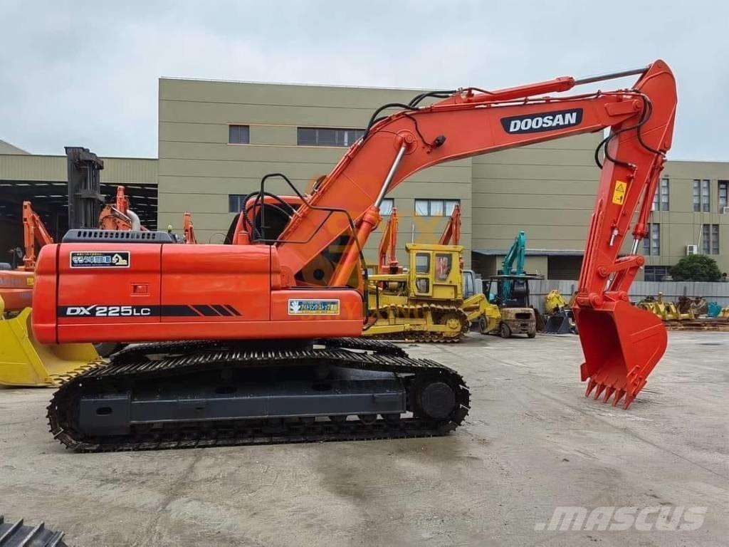 Doosan DX 225 LL Верижен екскаватор