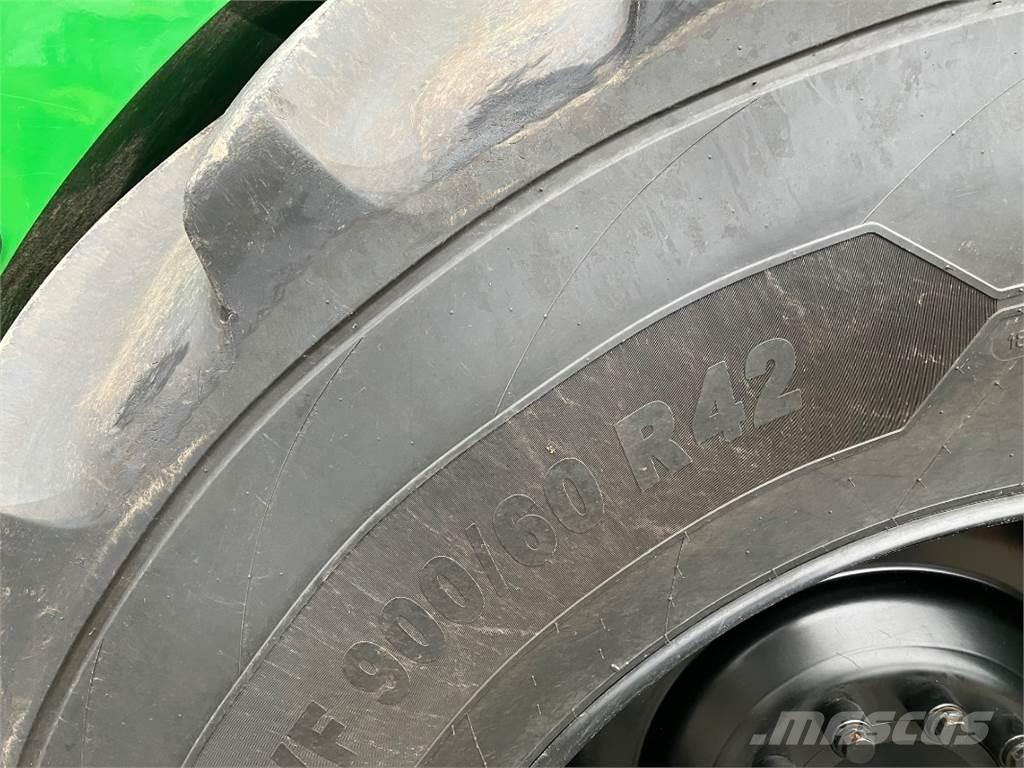 John Deere 9700i Фуражни комбайни