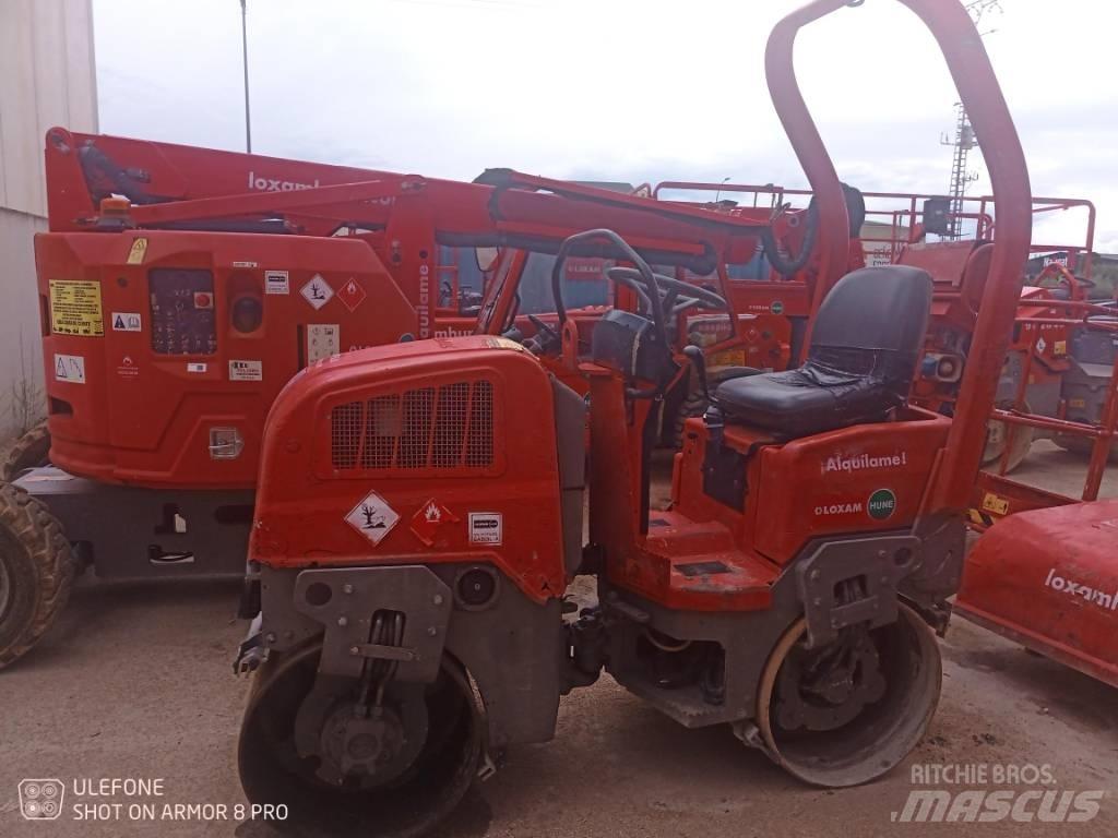Dynapac CC 800 Двойни барабанни ролки
