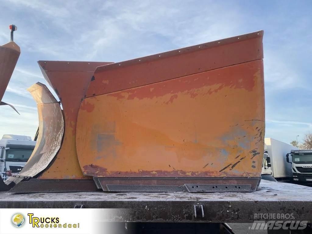  Fresia + Snow shovel Снегочистачки