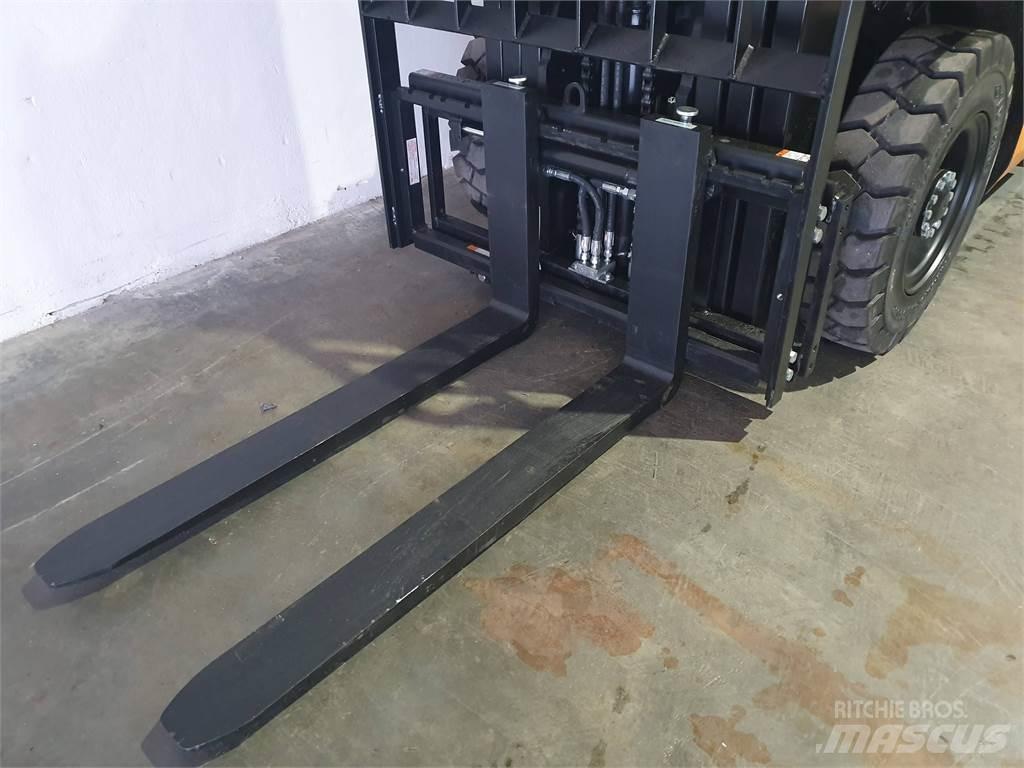  CPCD25T8 S4S Дизелови камиони