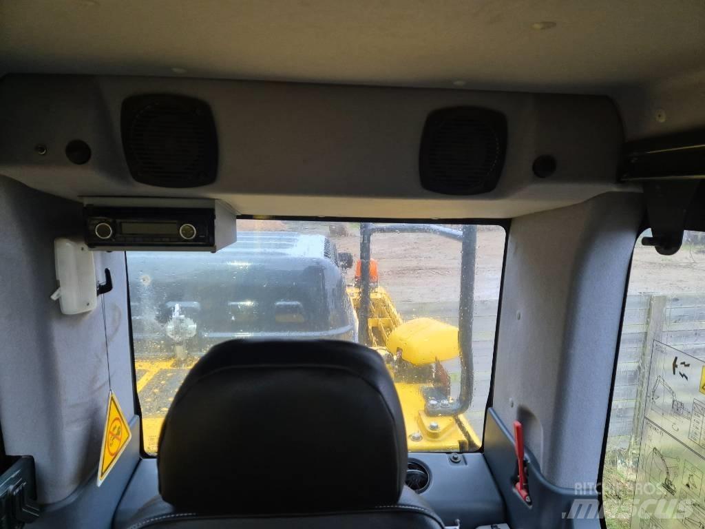 Komatsu PC210 LC-11 Верижен екскаватор
