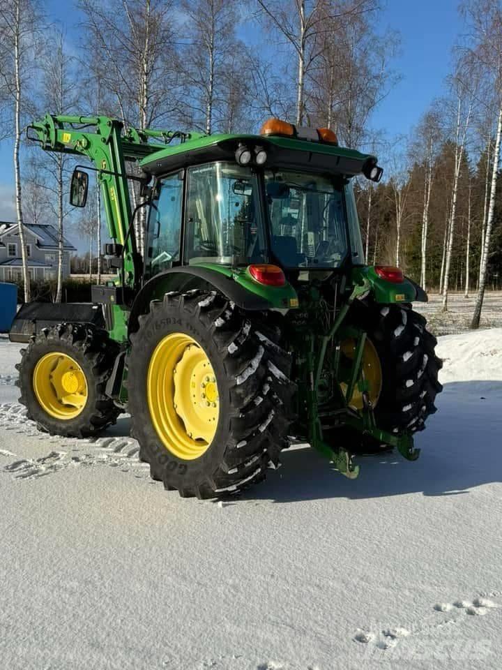 John Deere 5100R Трактори