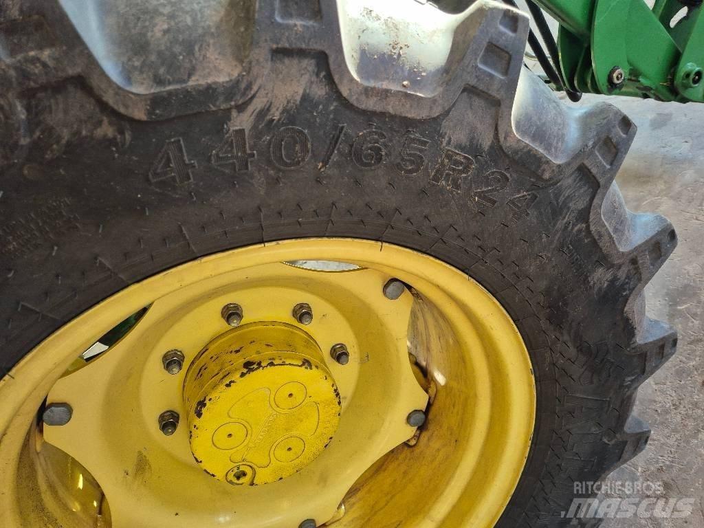 John Deere 5100R Трактори