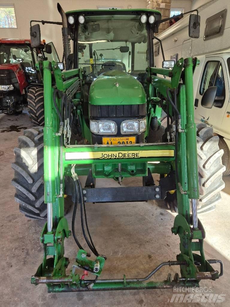 John Deere 5100R Трактори