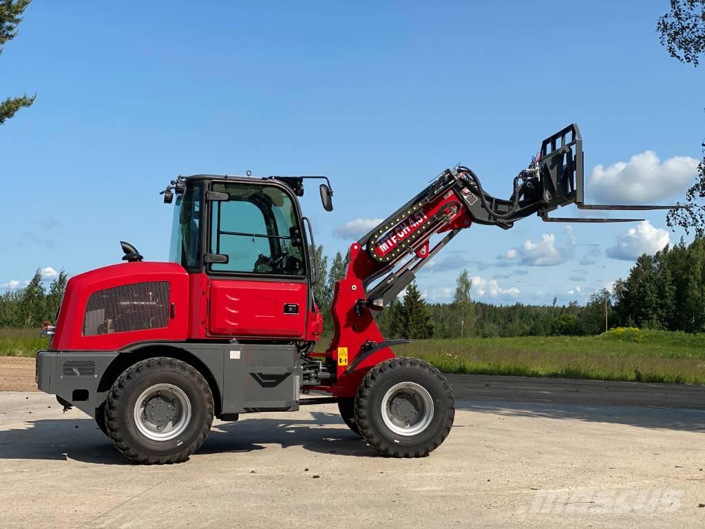  Manitech  MTech 4,5T Телескопични челни товарачи
