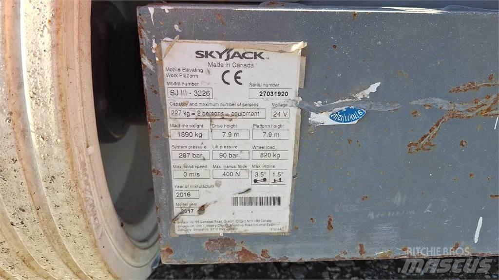 SkyJack SJIII3226 Ножични работни платформи