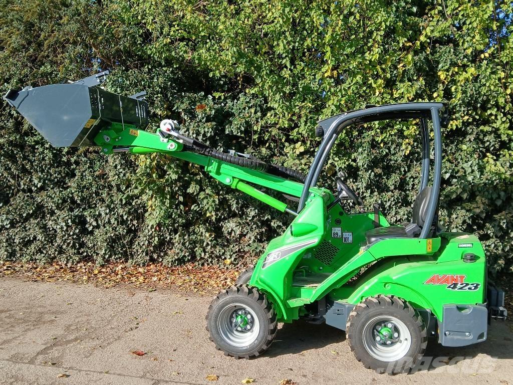 Avant 423 Многофункционални товарачи