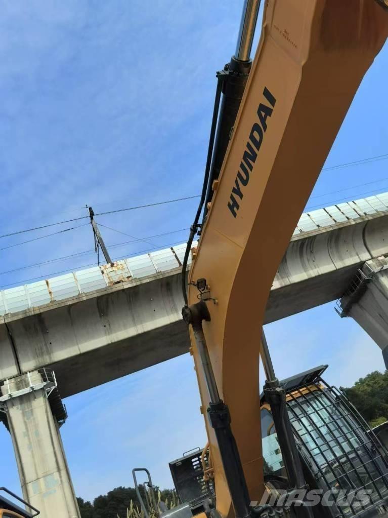 Hyundai 520VS Верижен екскаватор