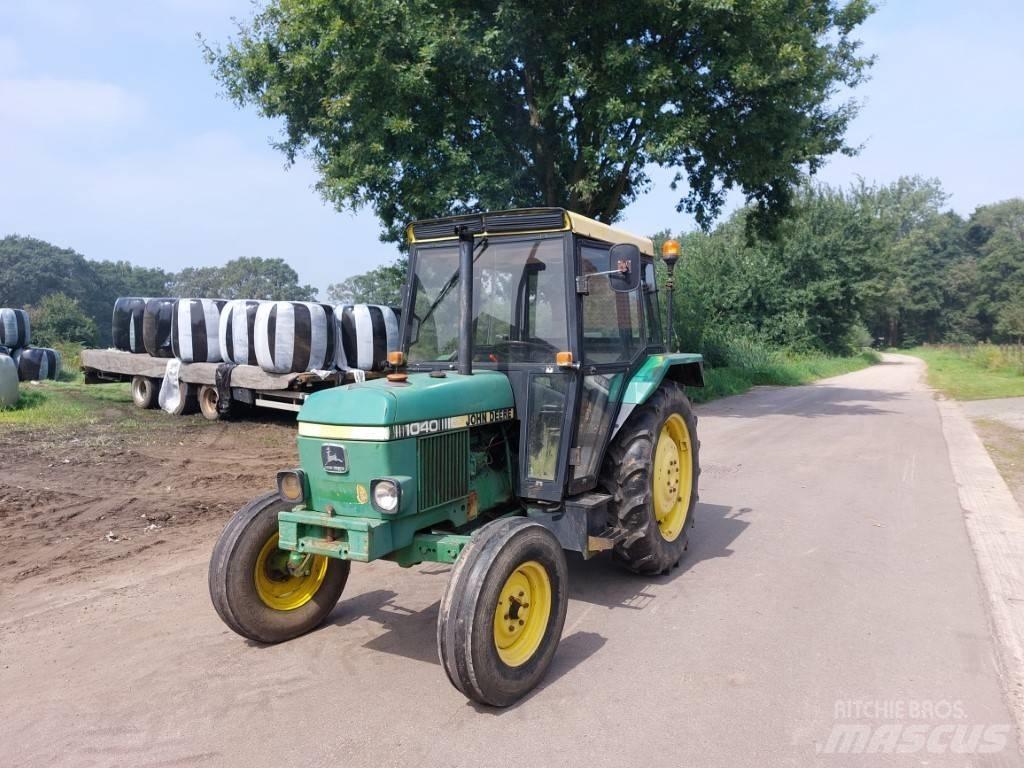 John Deere 1040 Трактори