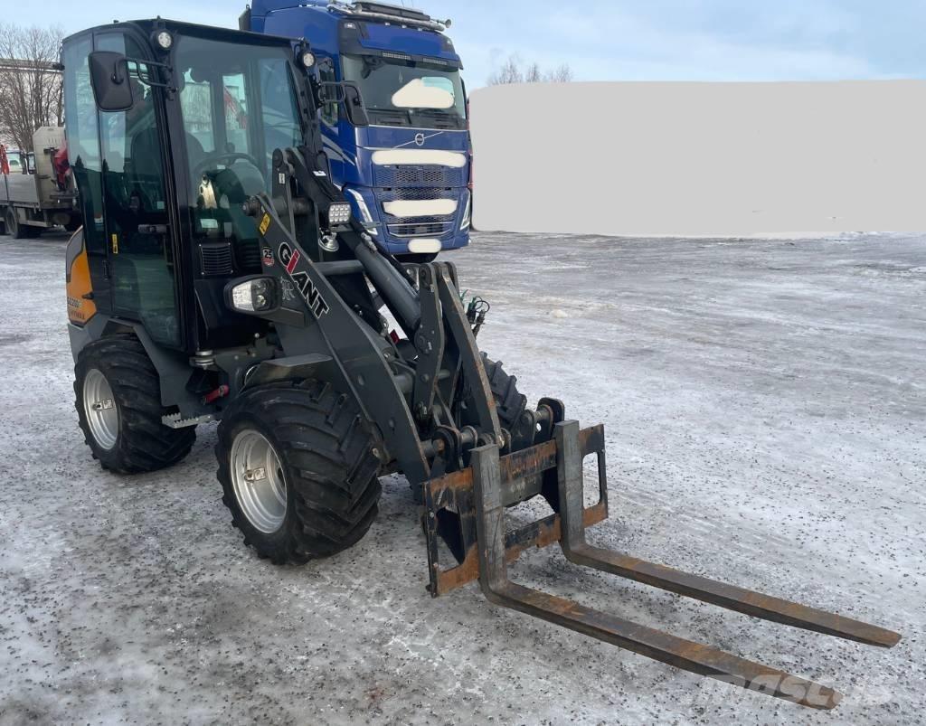 Gigant 2200 E Мини товарачи