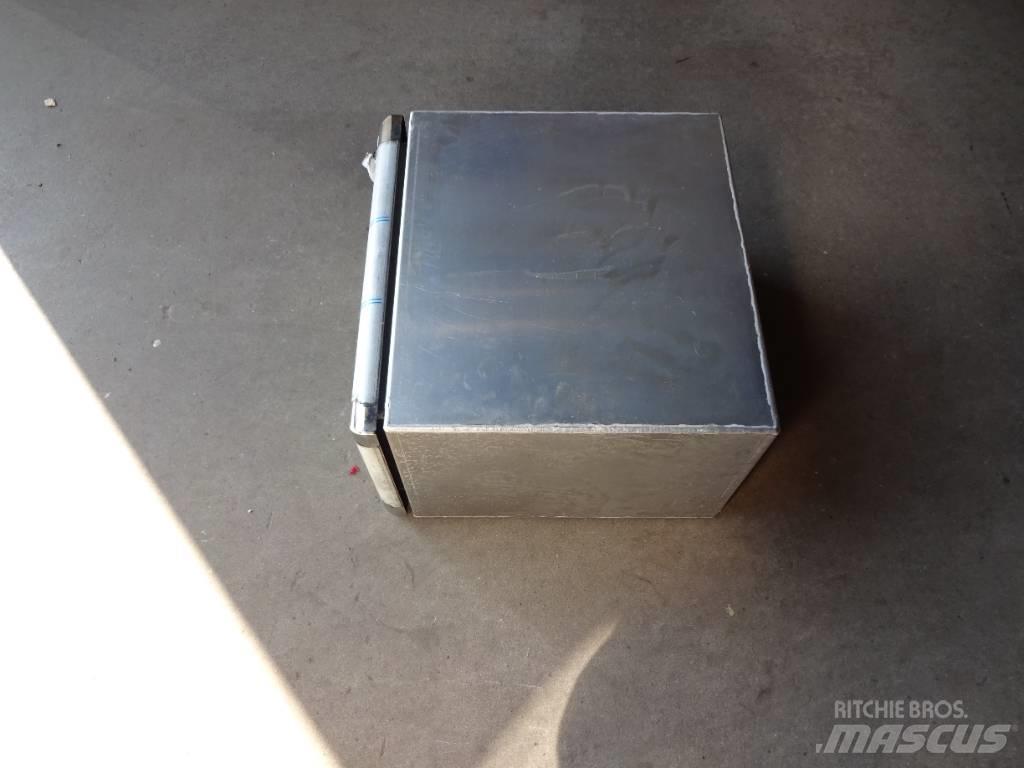  Krima Låda 50x50x30 Транспорт - Други