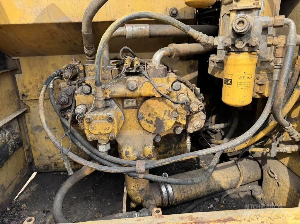 CAT 320 C Верижен екскаватор
