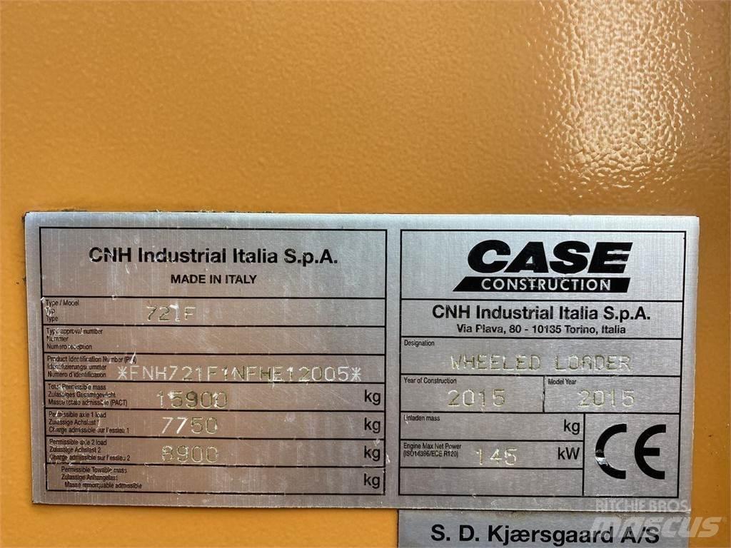 CASE 721F Колесни товарачи