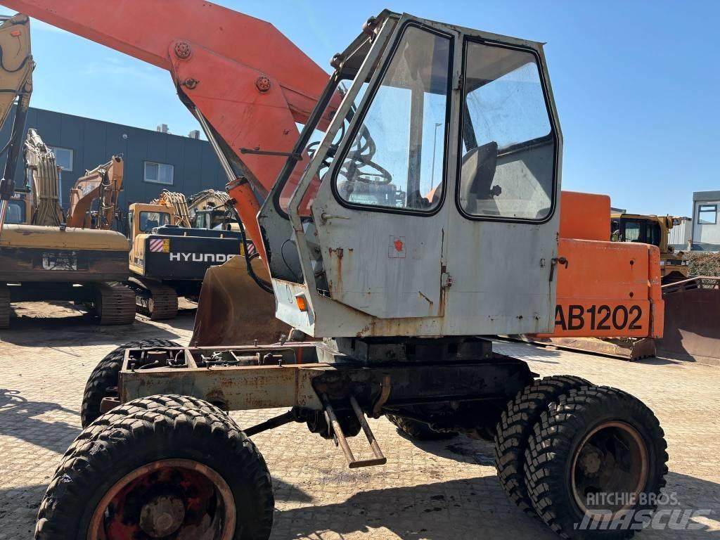 Atlas 120.2E Колесни екскаватори