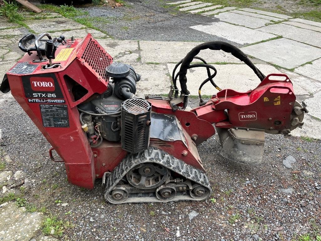 Toro STX26 Мелници за пънове
