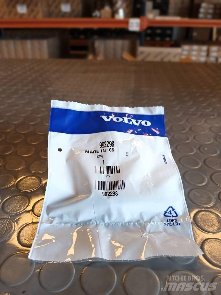 Volvo NIPPLE 992298 Транспорт - Други