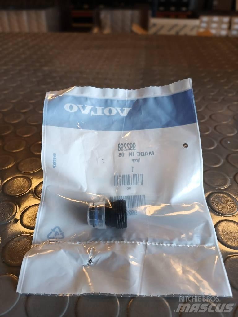 Volvo NIPPLE 992298 Транспорт - Други