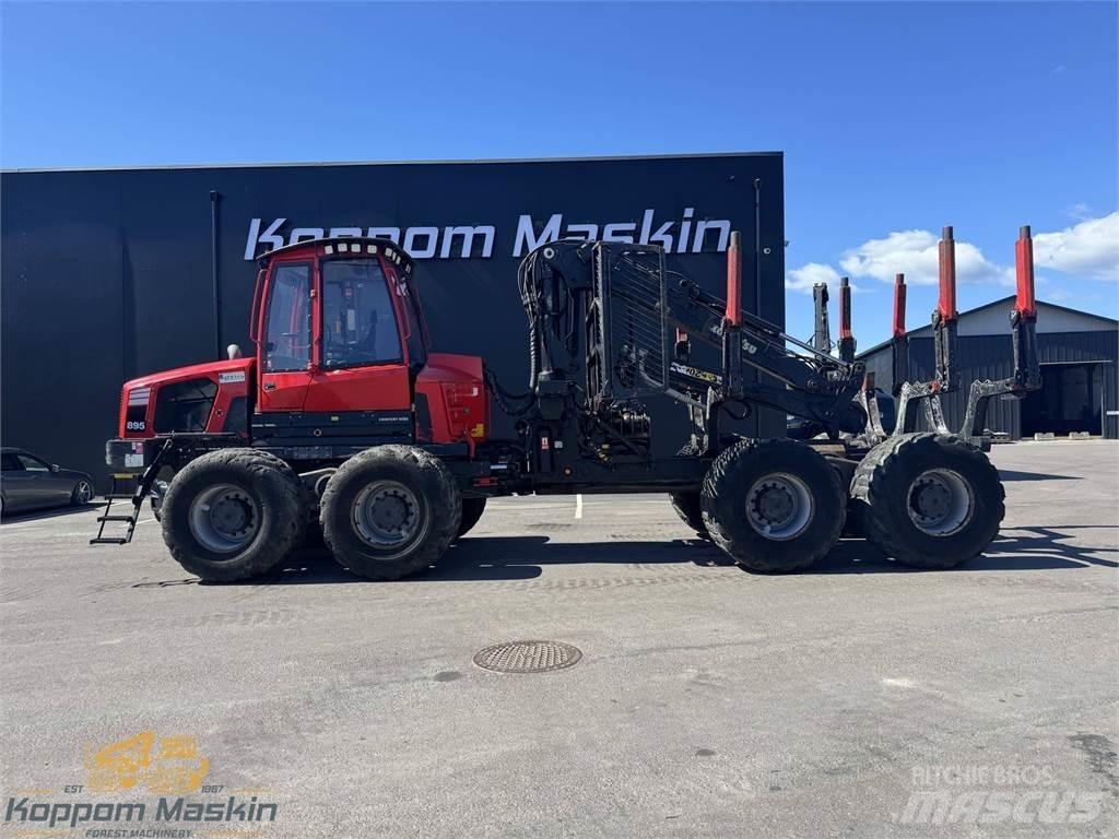 Komatsu 895 Форуардери