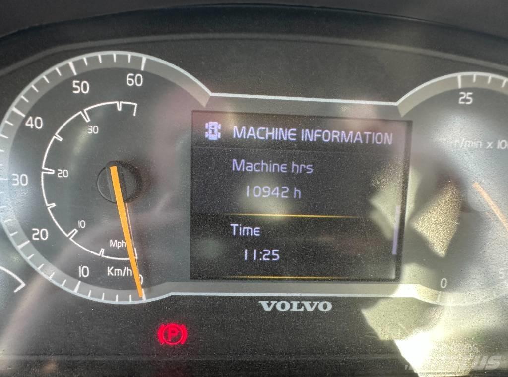 Volvo L 260 H Колесни товарачи