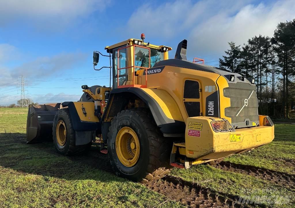 Volvo L 260 H Колесни товарачи