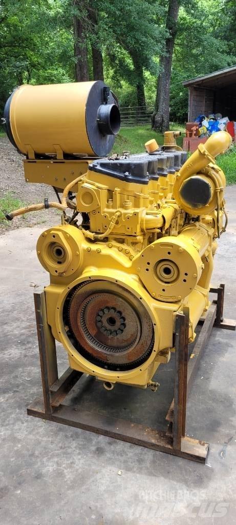CAT 740B ENGINE Дъмпери/моторни превозни средства