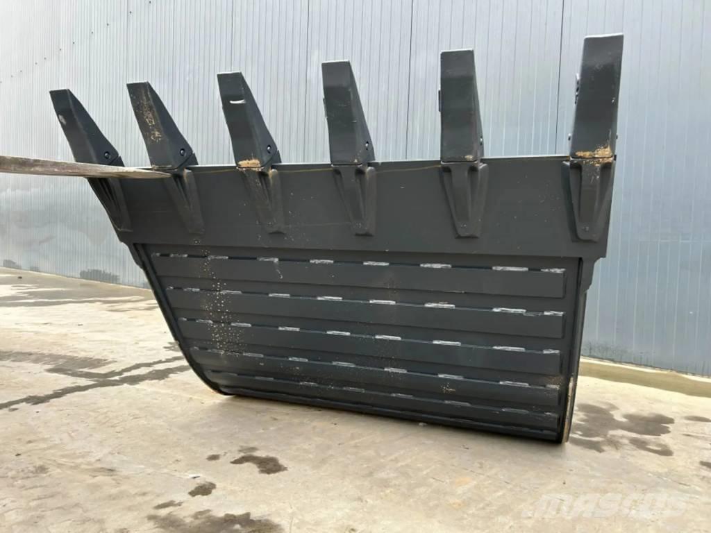 Hitachi ZX220 - 1.40m Кофи