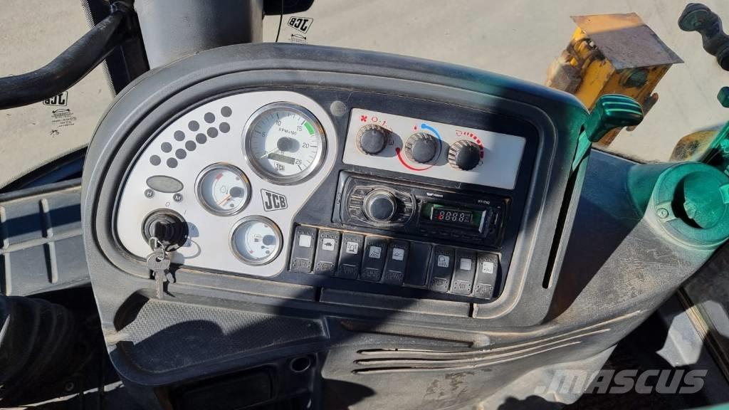 JCB 3 CX Товарач със заден ексватор