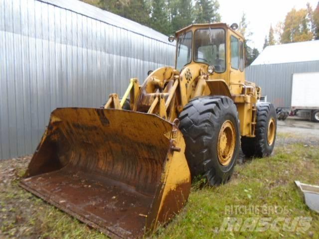 CAT 966 Колесни товарачи